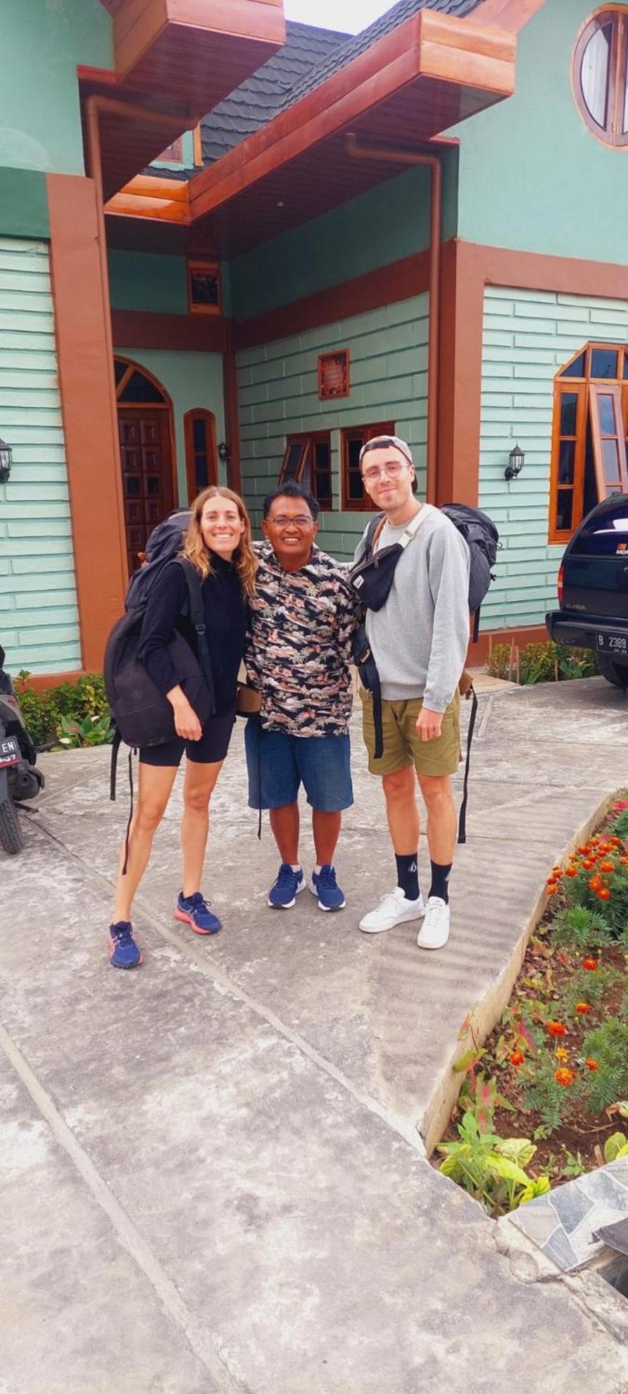 Kopa Hilltop - Family Guest Home Ruteng Exterior foto